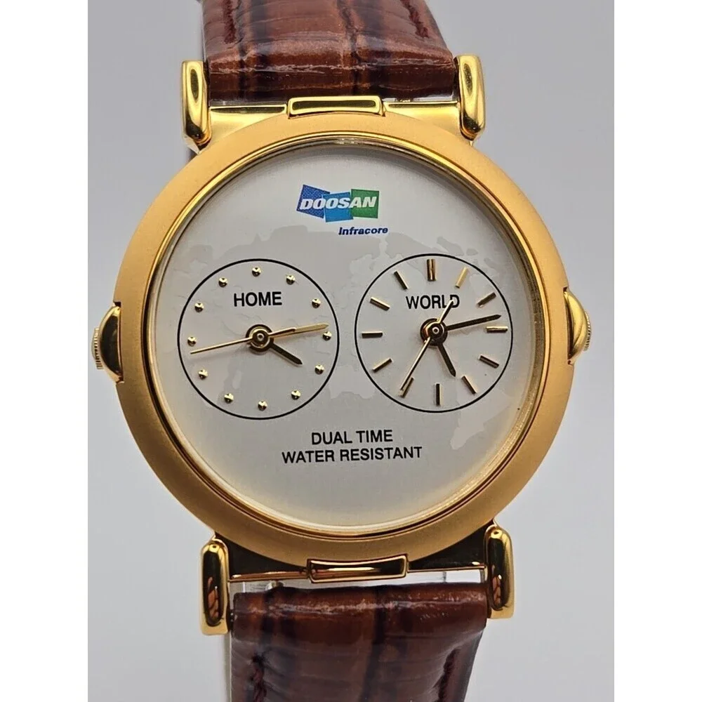 Doosan Infracore Dual Time World Map Dial Gold Tone Quartz Men Watch New Battery